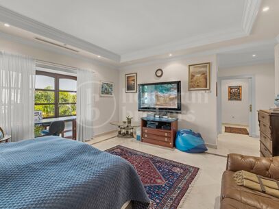 Villa Seabeach - En imponerande klassisk herrgård i Aloha