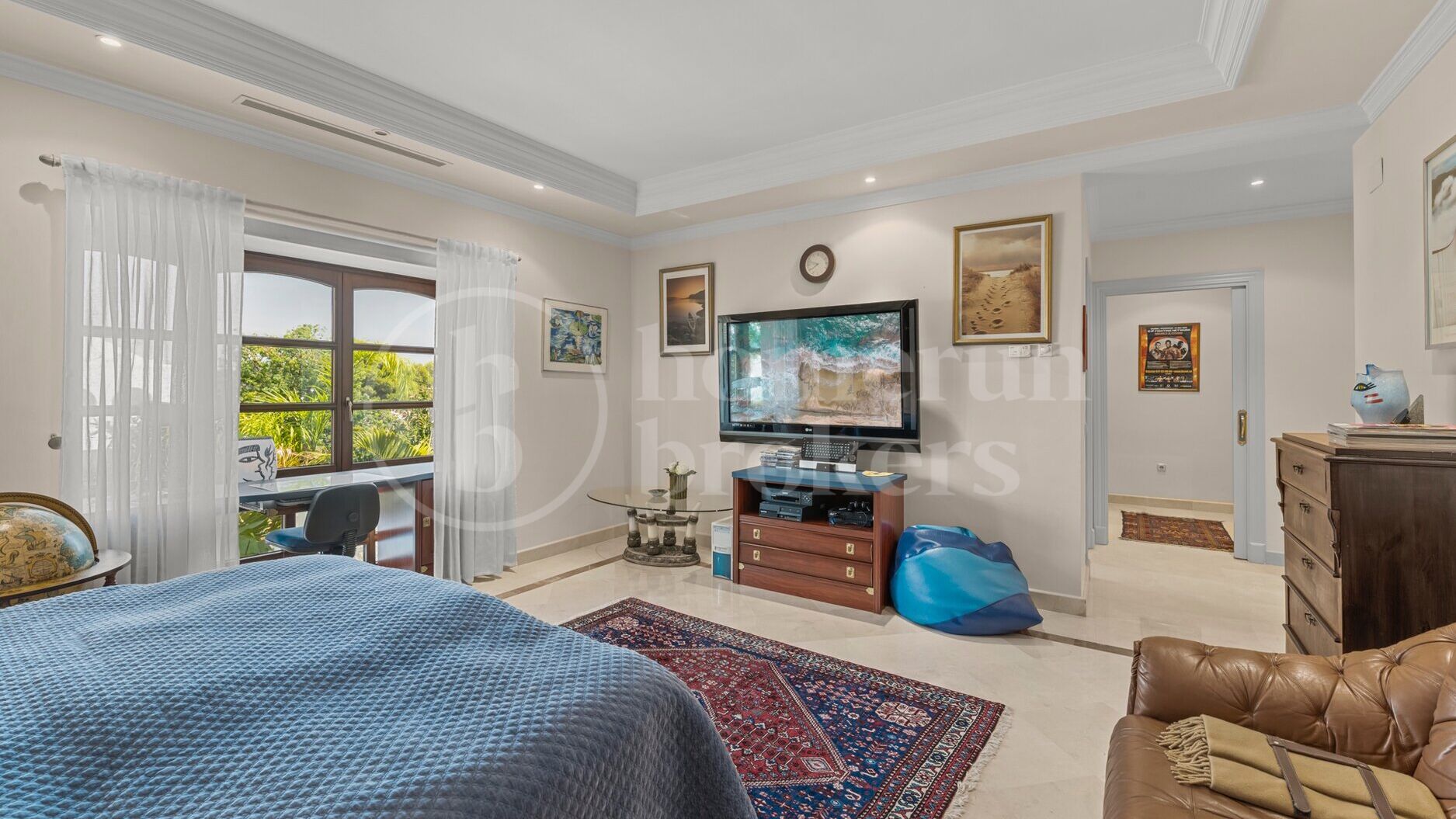 Villa Seabeach - En imponerande klassisk herrgård i Aloha