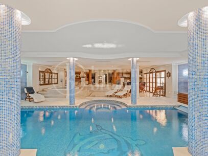 Villa Seabeach - En imponerande klassisk herrgård i Aloha
