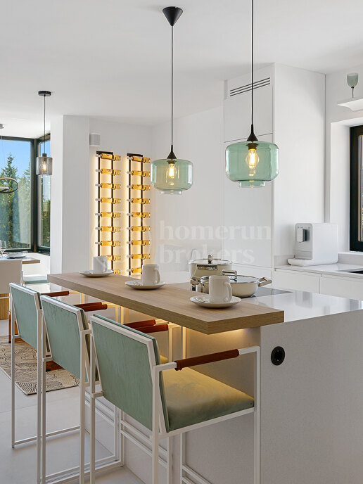 Penthouse La Diva - Excellent Rental Investment in Nueva Andalucia