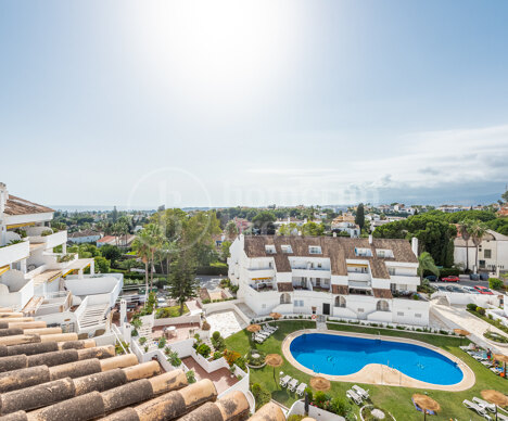 Refurbished duplex penthouse in prime location