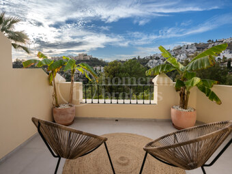 Townhouse La Quinta Hills - A beautiful townhouse in La Quinta with views of mountains, golf and sea