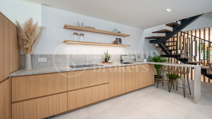 Townhouse La Quinta Hills - A beautiful townhouse in La Quinta with views of mountains, golf and sea