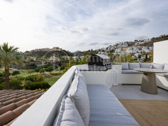 Townhouse La Quinta Hills - A beautiful townhouse in La Quinta with views of mountains, golf and sea