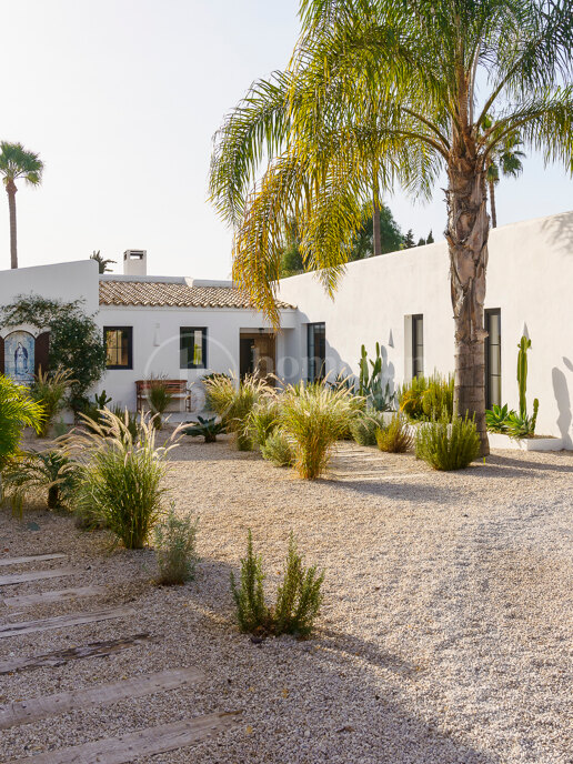 Villa Teresita - Villa i Ibiza-stil i Guadalmina