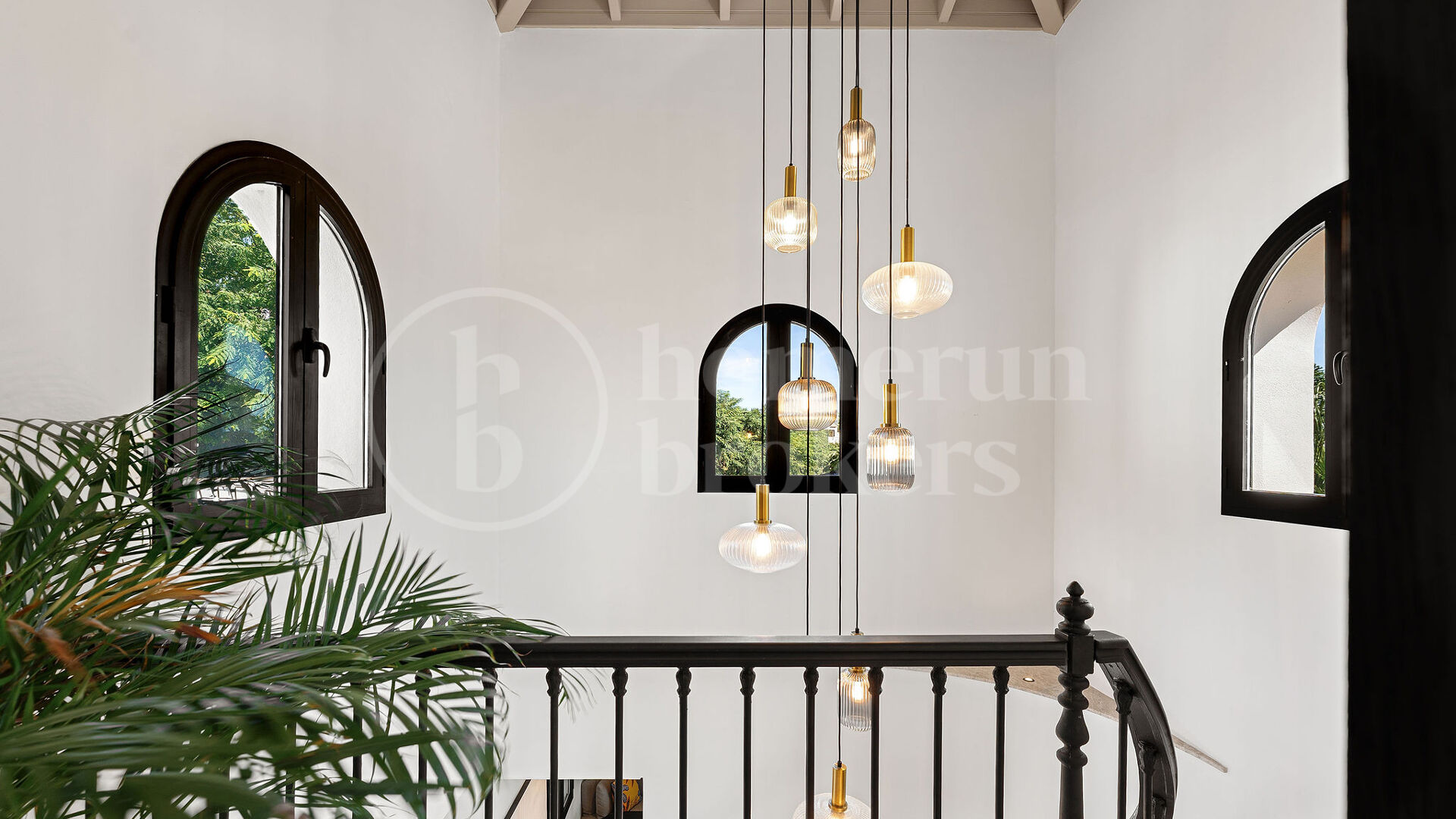 Villa Sophia – Fully Renovated Contemporary Villa in Los Arqueros, Benahavís