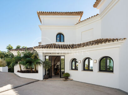 Villa Sophia – Fully Renovated Contemporary Villa in Los Arqueros, Benahavís