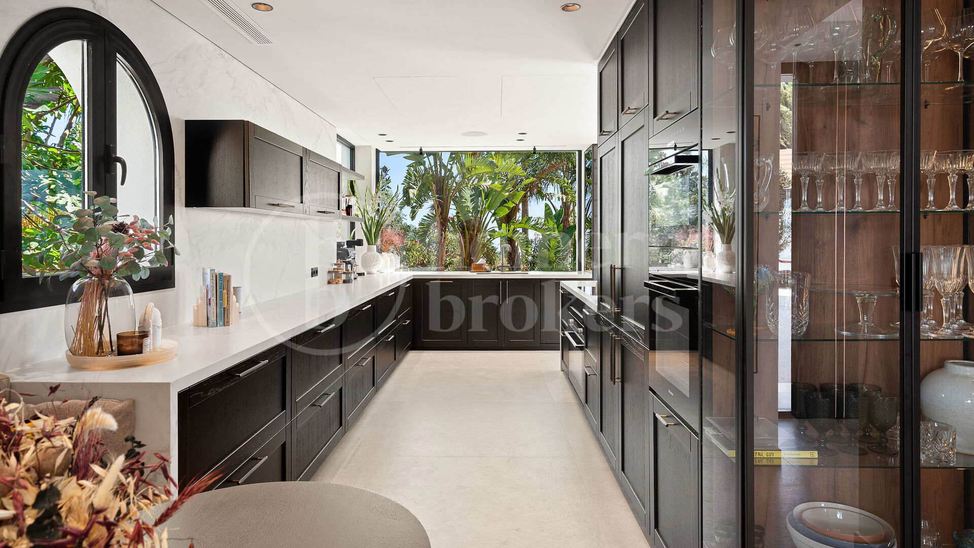 Villa Sophia – Fully Renovated Contemporary Villa in Los Arqueros, Benahavís
