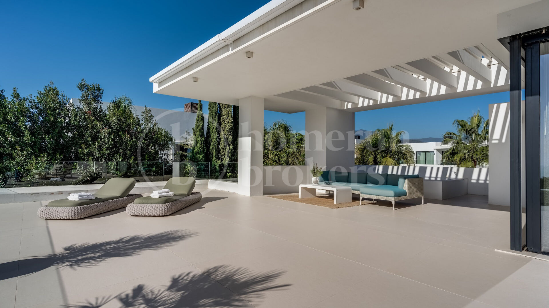 Villa Las Lomas - Contemporary Villa on Marbella Golden Mile
