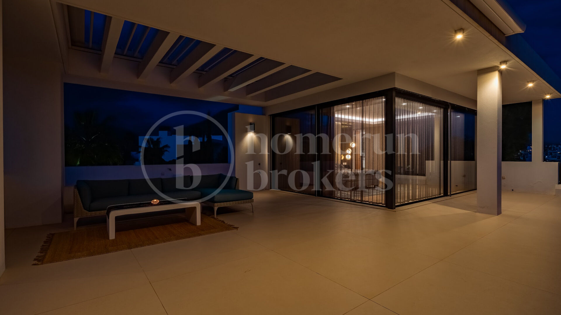 Villa Las Lomas - Contemporary Villa on Marbella Golden Mile