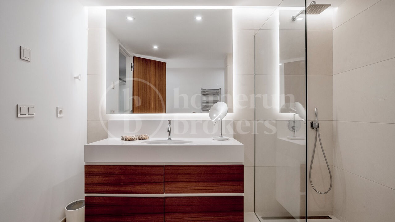 Villa Las Lomas - Contemporary Villa on Marbella Golden Mile