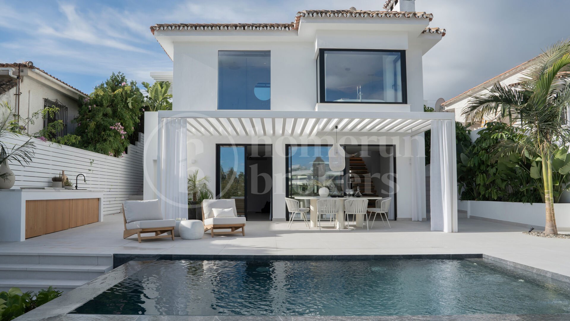 Villa Ama – Stylishly Renovated Luxury Villa in the Heart of Nueva Andalucía