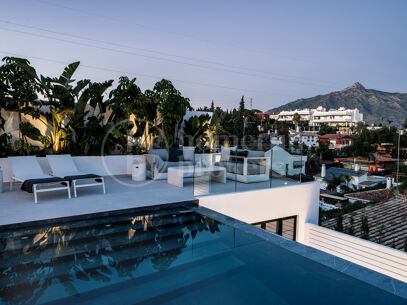 Villa Ama – Stylishly Renovated Luxury Villa in the Heart of Nueva Andalucía