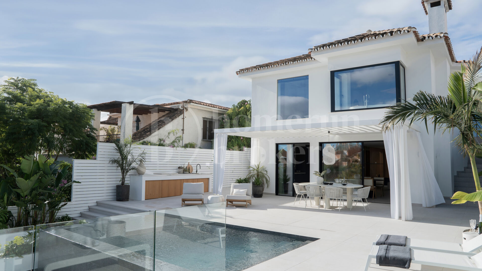 Villa Ama – Stylishly Renovated Luxury Villa in the Heart of Nueva Andalucía