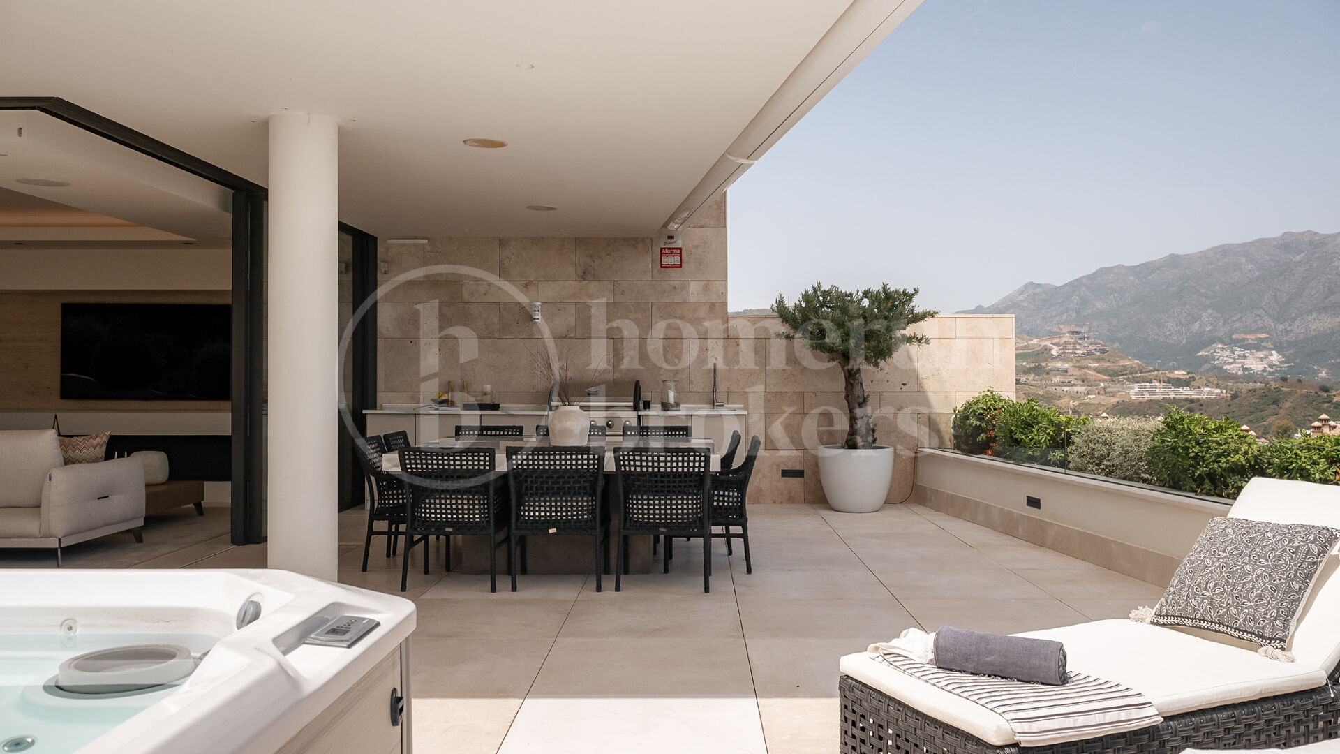 Apartment Grand View – Luxury Apartment for Sale in La Quinta