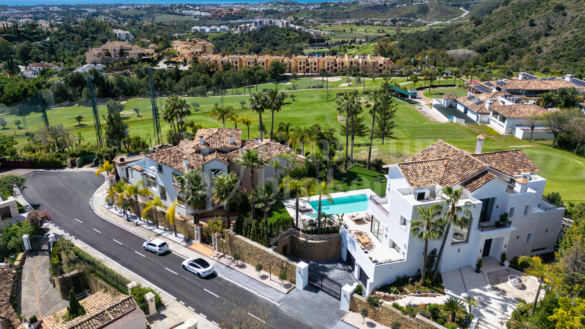 Villa Fortuna – Modern lyx och Medelhavseinspiration i Los Arqueros