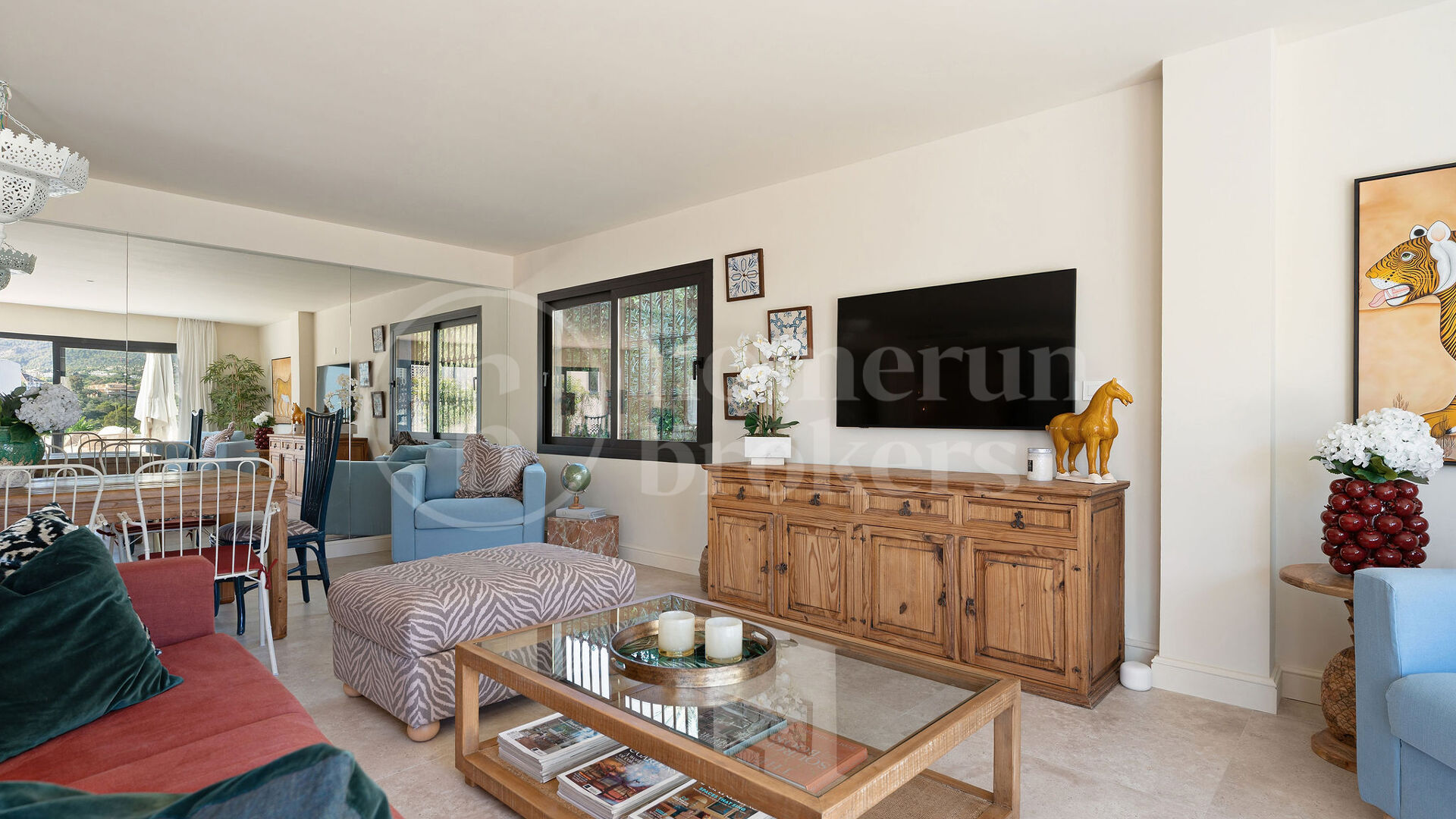Casa Reina - Renovated Apartment on The Golden Mile