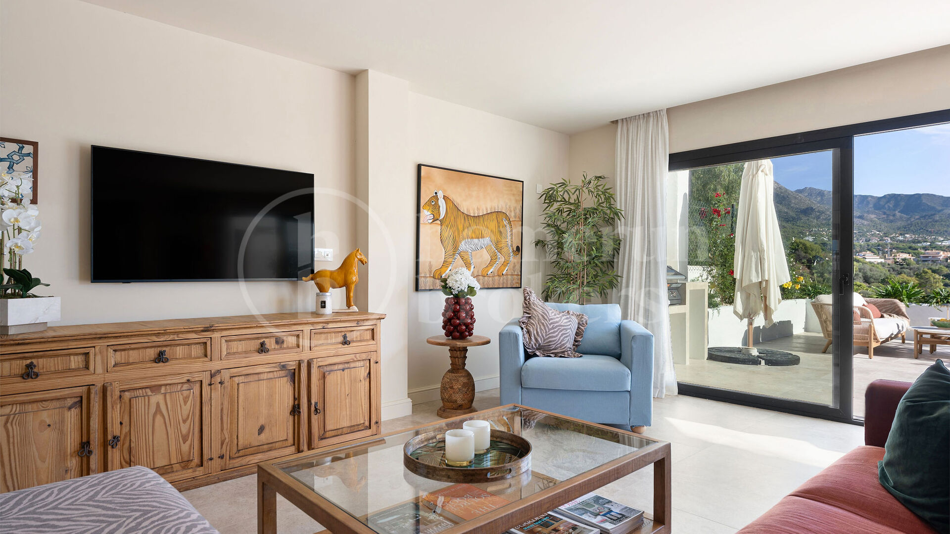 Casa Reina - Renovated Apartment on The Golden Mile