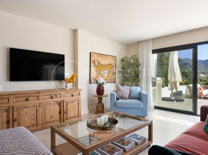 Casa Reina - Renovated Apartment on The Golden Mile