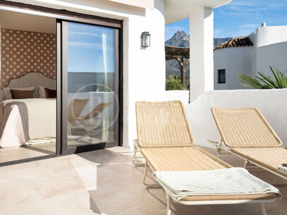 Casa Reina - Renovated Apartment on The Golden Mile