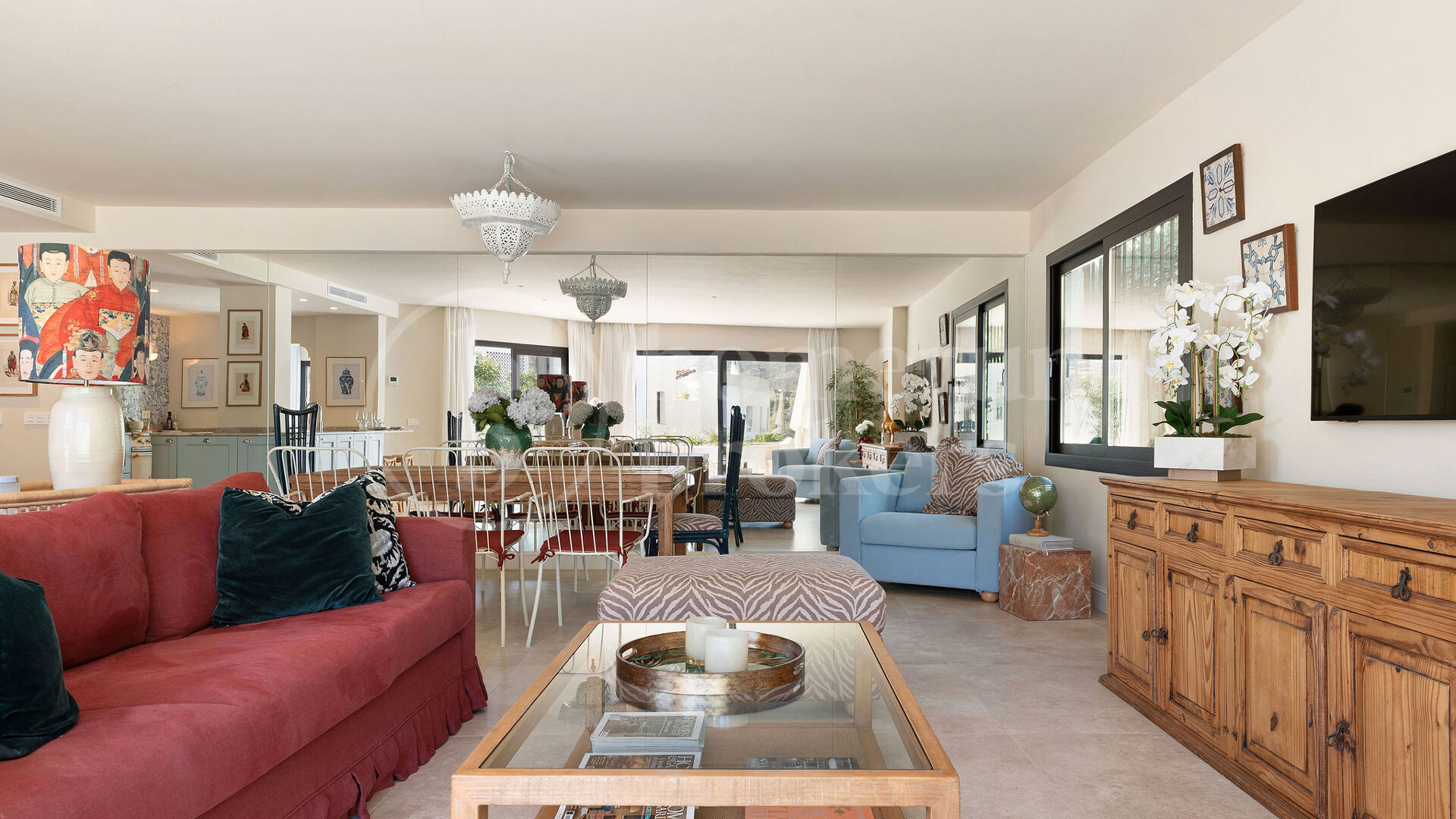 Casa Reina - Renovated Apartment on The Golden Mile