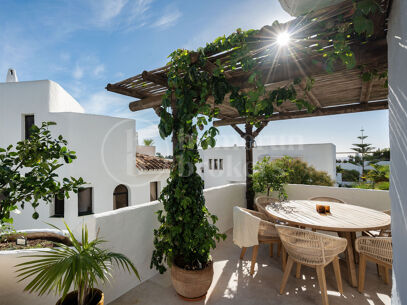 Casa Reina - Renovated Apartment on The Golden Mile