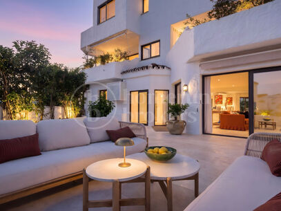 Casa Reina - Renovated Apartment on The Golden Mile