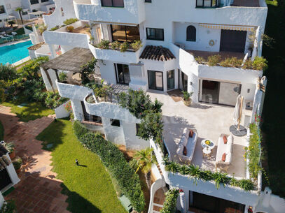Casa Reina - Renovated Apartment on The Golden Mile