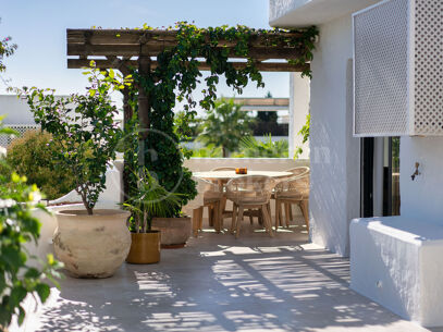 Casa Reina - Renovated Apartment on The Golden Mile