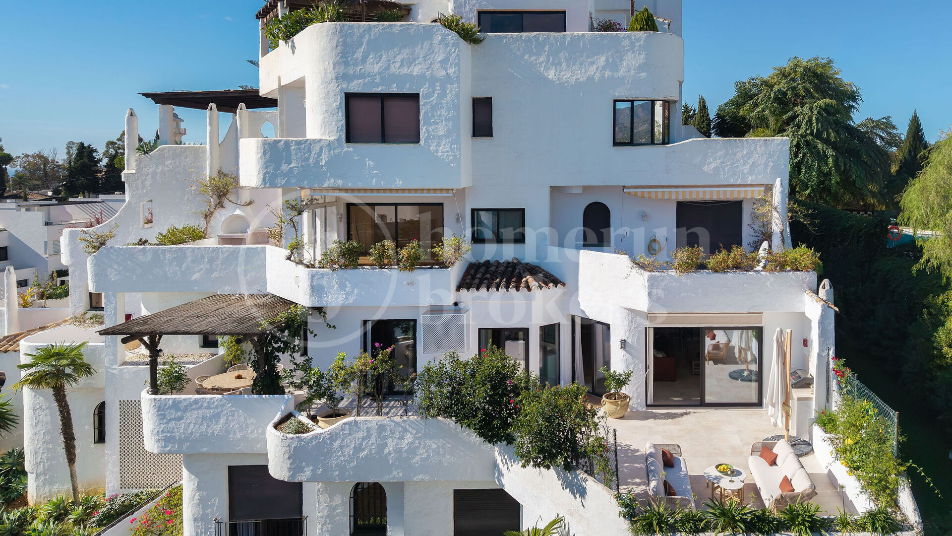 Casa Reina - Renovated Apartment on The Golden Mile