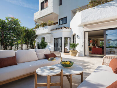 Casa Reina - Renovated Apartment on The Golden Mile