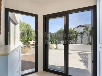 Casa Reina - Renovated Apartment on The Golden Mile