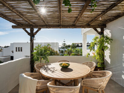 Casa Reina - Renovated Apartment on The Golden Mile