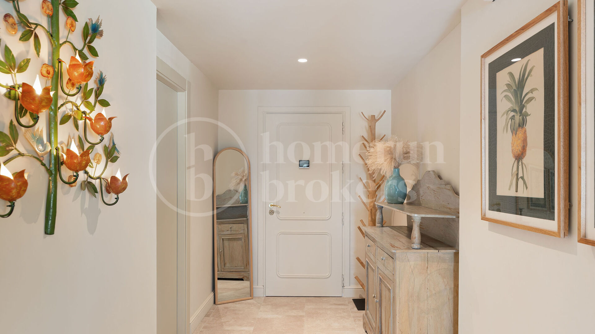 Casa Reina - Renovated Apartment on The Golden Mile