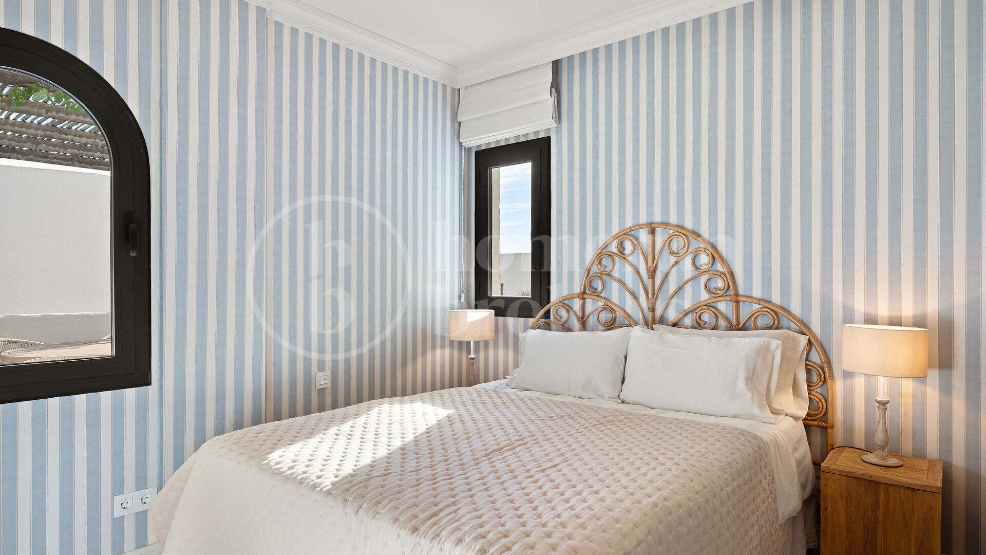 Casa Reina - Renovated Apartment on The Golden Mile