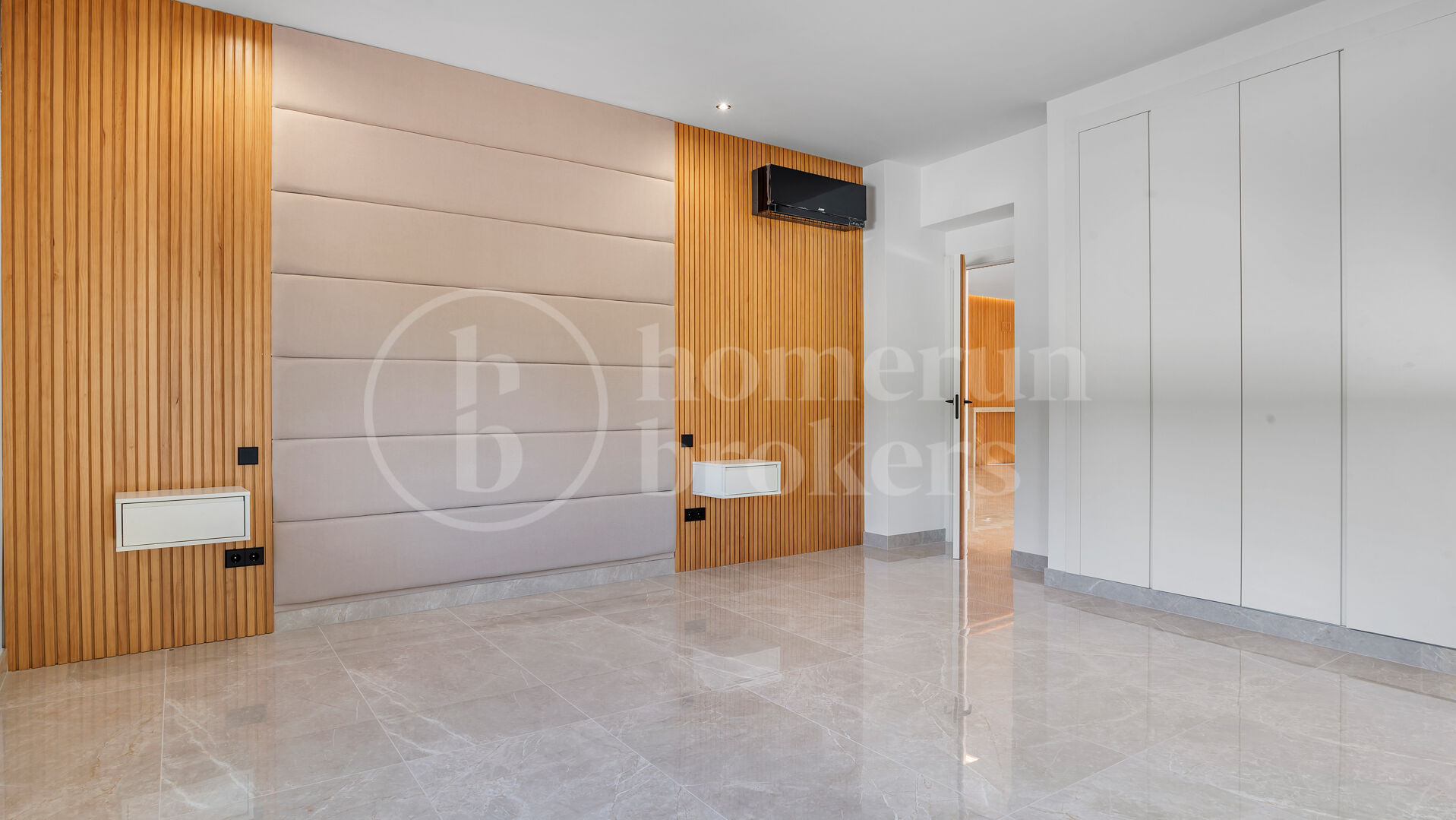 Villa Madroñal Palms - Renovated Five-Bedroom Villa for Sale in El Madroñal, Benahavís
