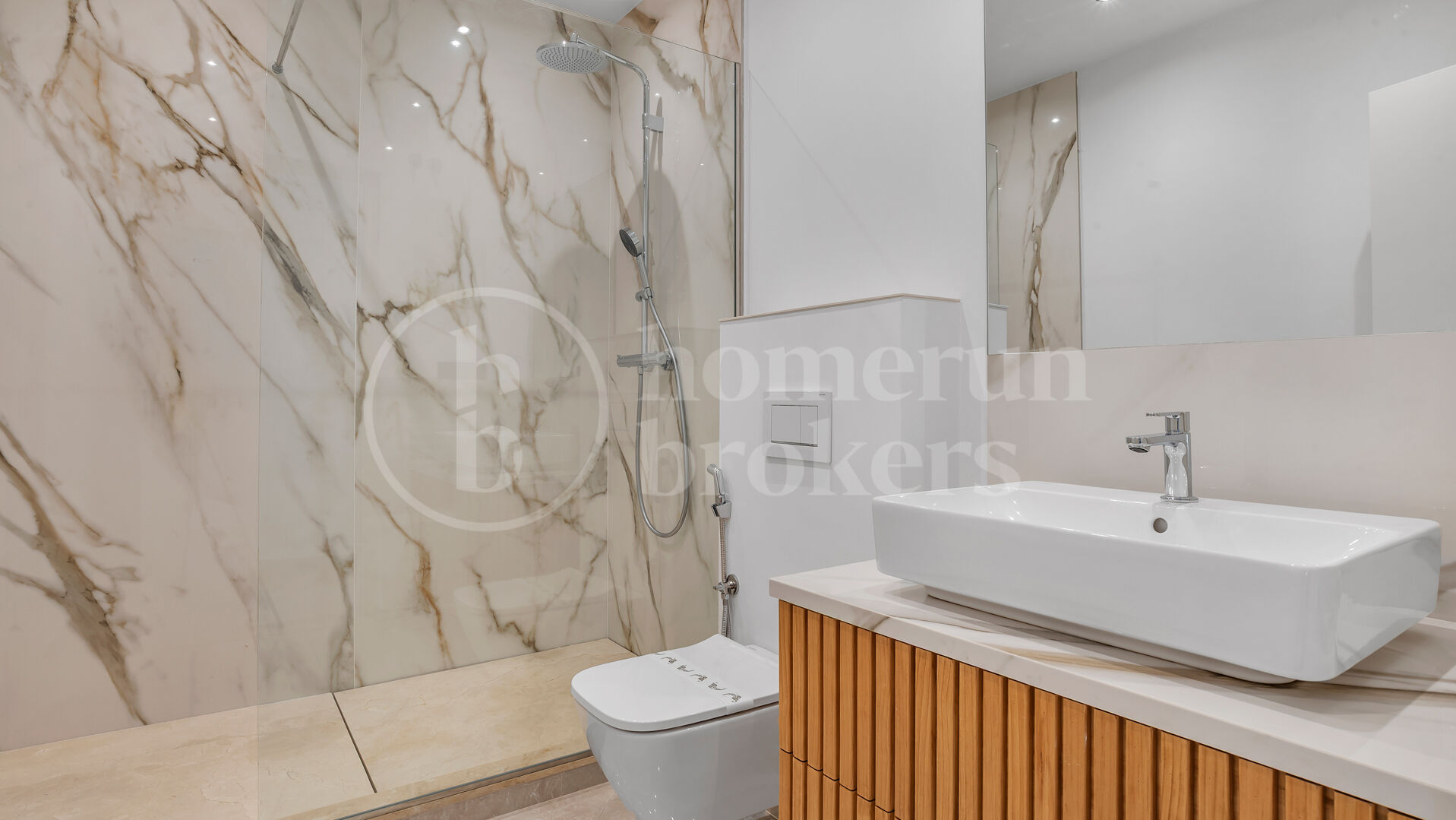 Villa Madroñal Palms - Renovated Five-Bedroom Villa for Sale in El Madroñal, Benahavís
