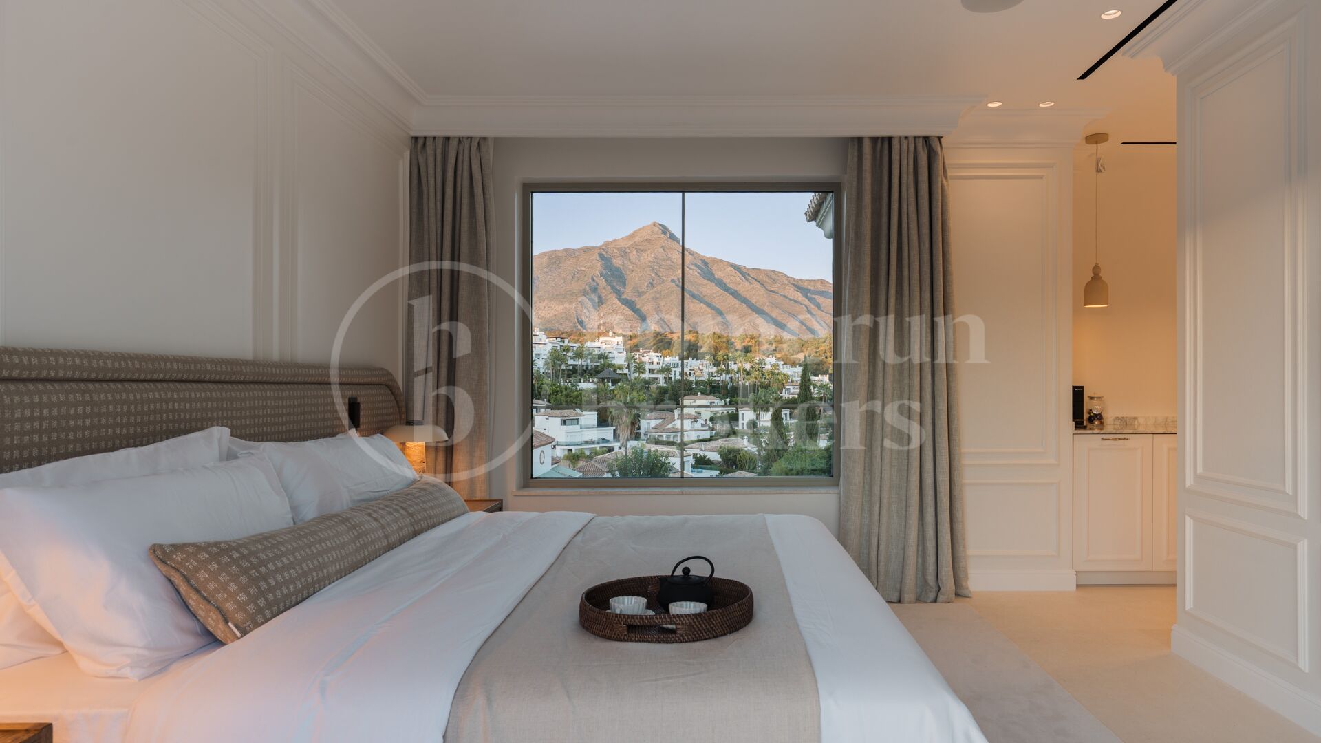 Villa Amelie – French-Inspired Luxury Villa in Nueva Andalucía