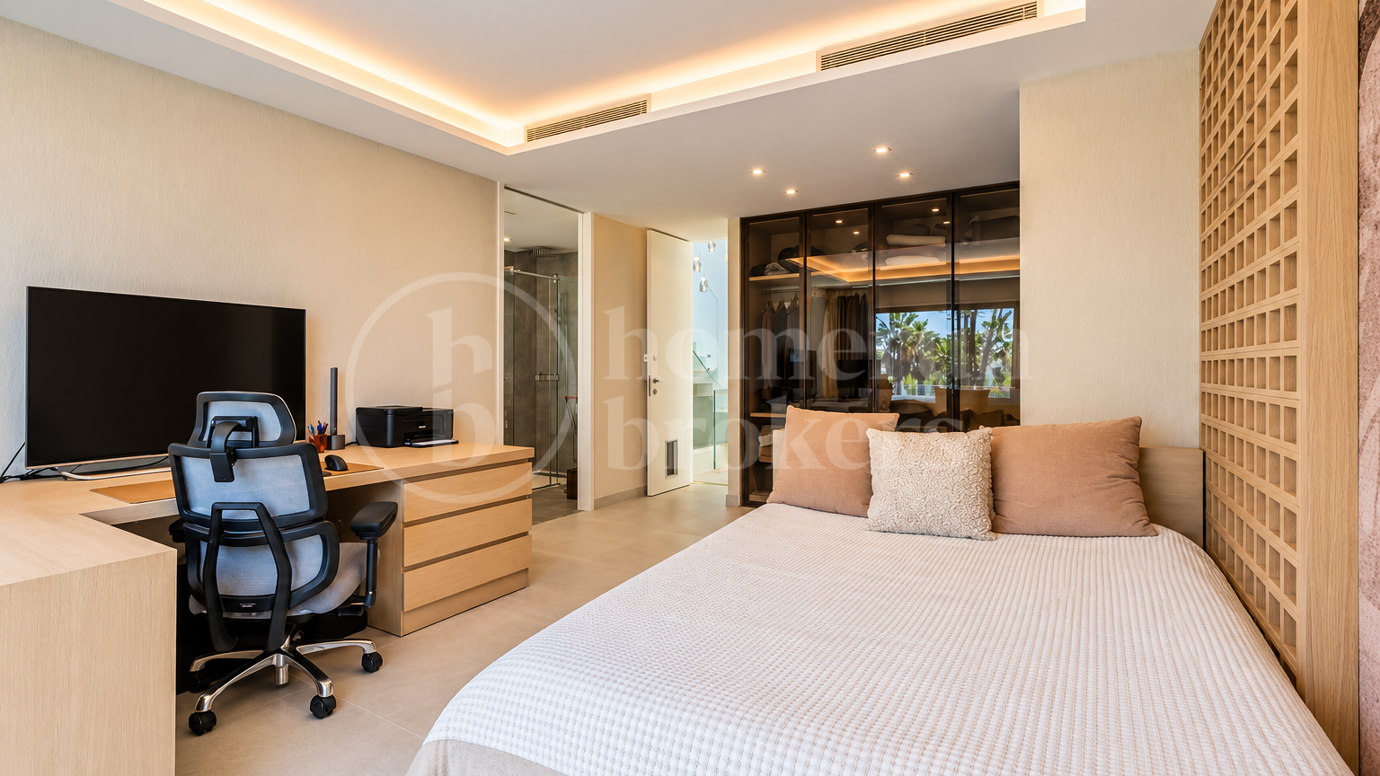 The Island - Luxury Beachfront Townhouse in Eastepona