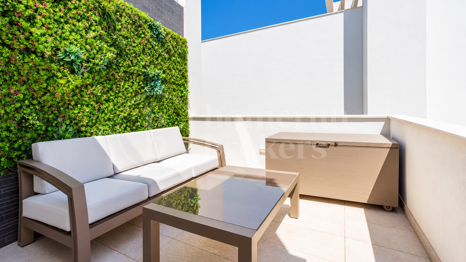The Island - Luxury Beachfront Townhouse in Eastepona