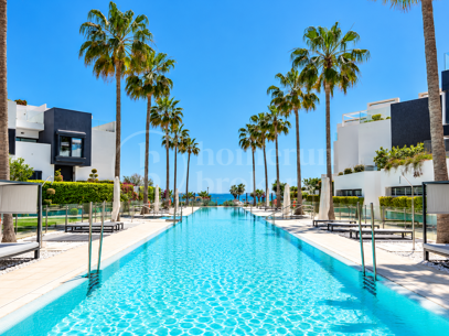 The Island - Luxury Beachfront Townhouse in Eastepona