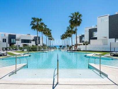 The Island - Luxury Beachfront Townhouse in Eastepona