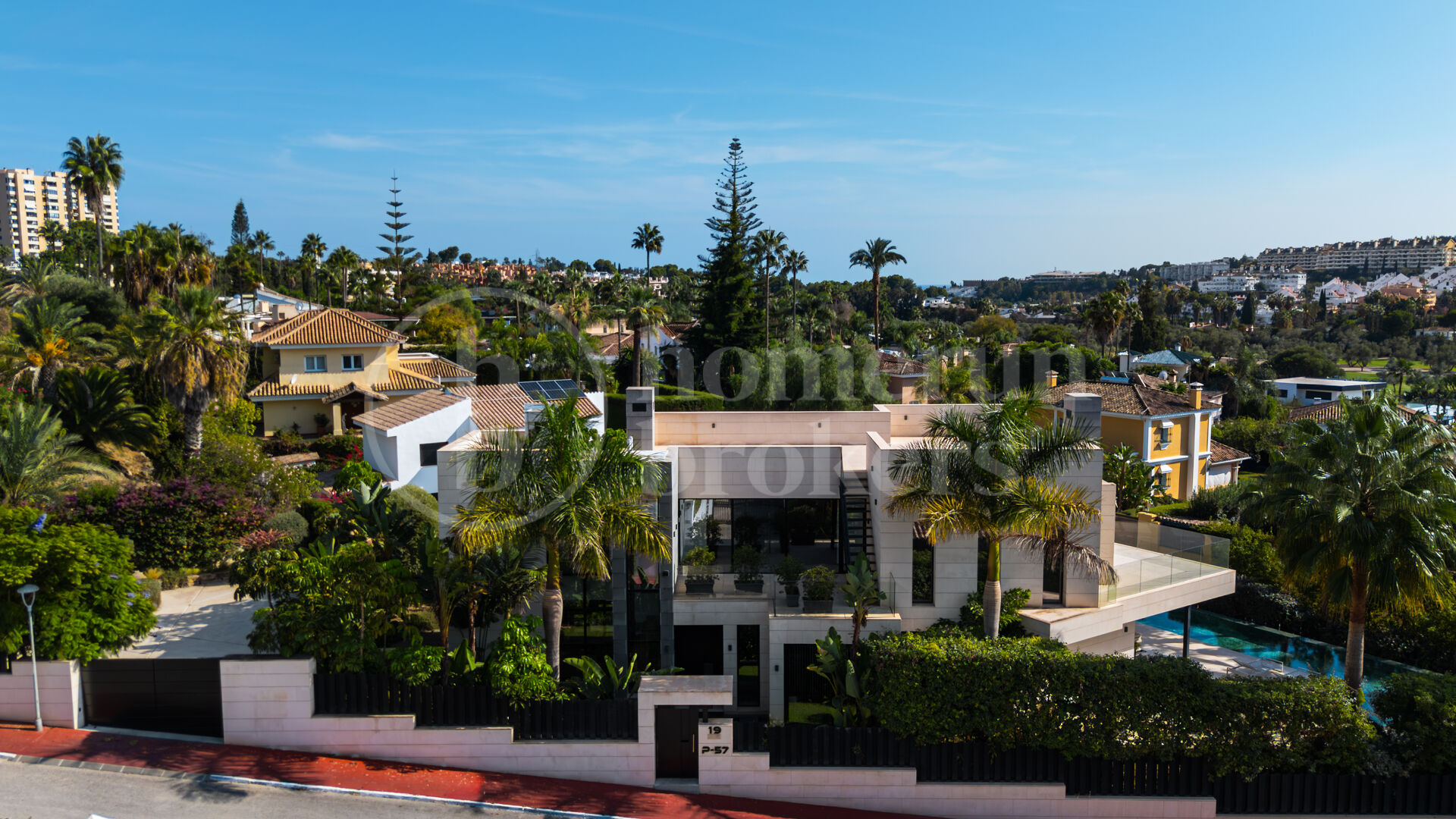 Villa Paris – Luxury Six-Bedroom Villa for Sale with Private 12-Car Garage