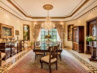 Villa Medusa – A Grand Classical Estate with Unrivaled Views in Sierra Blanca