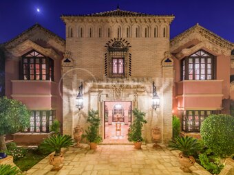 Villa Medusa – A Grand Classical Estate with Unrivaled Views in Sierra Blanca