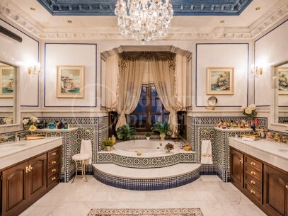 Villa Medusa – A Grand Classical Estate with Unrivaled Views in Sierra Blanca