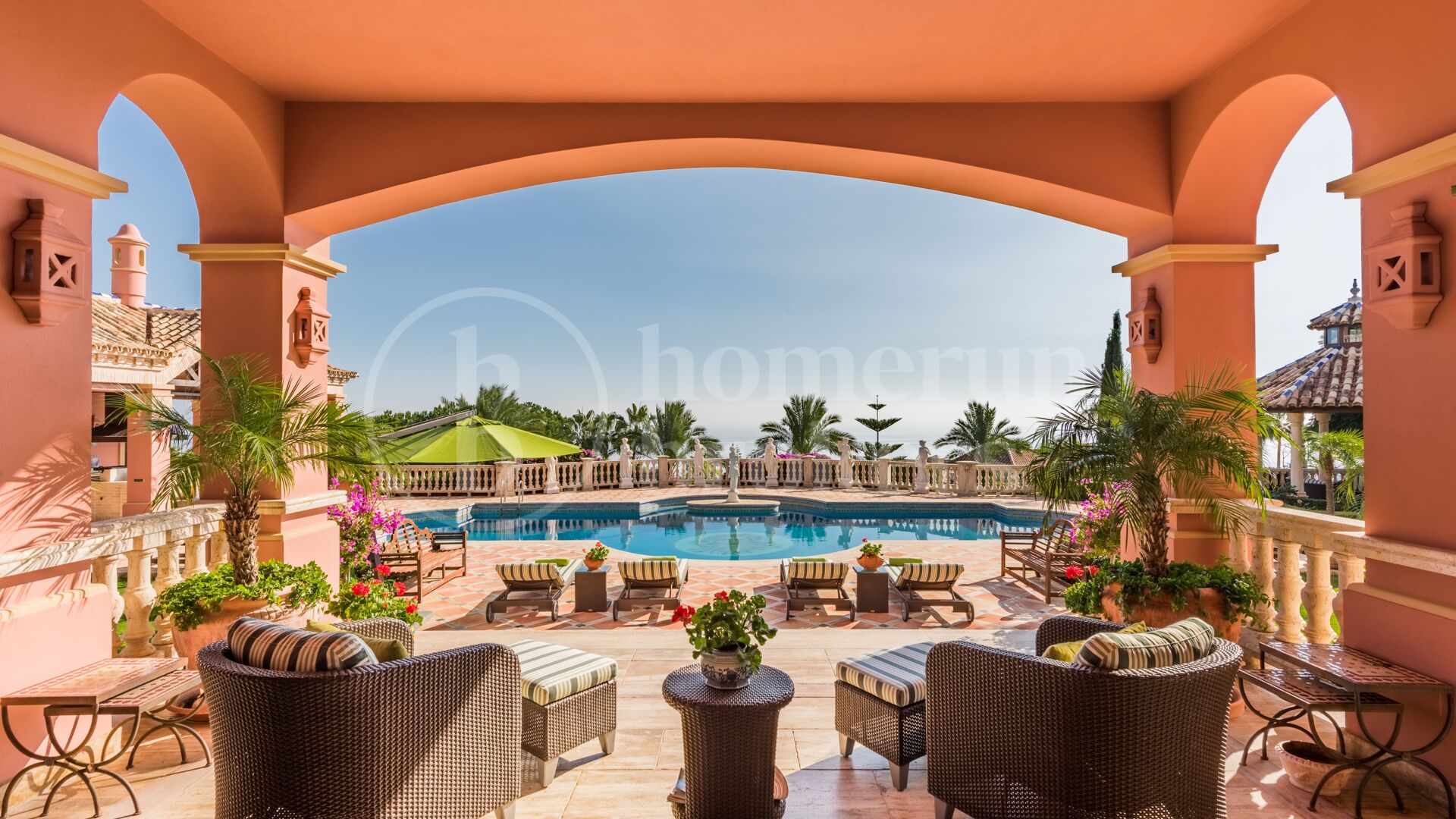 Villa Medusa – A Grand Classical Estate with Unrivaled Views in Sierra Blanca