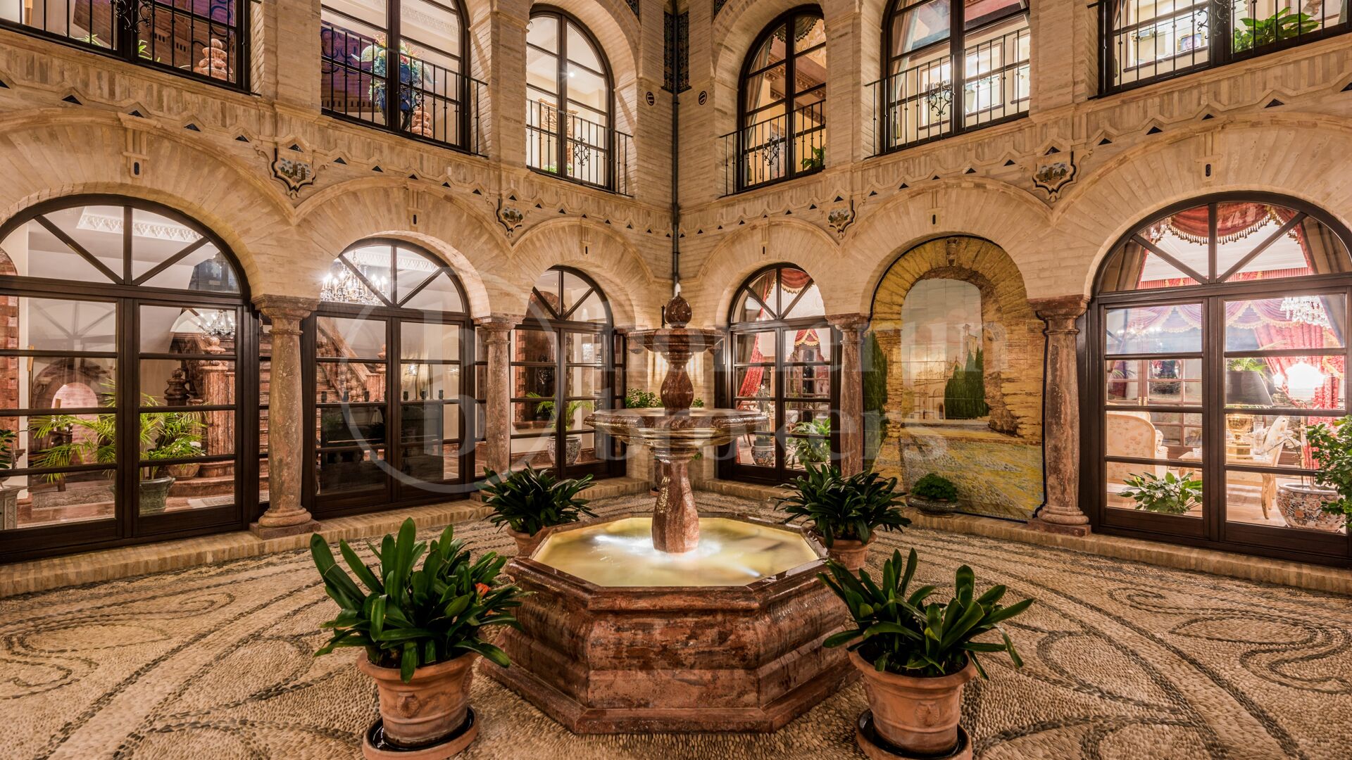 Villa Medusa – A Grand Classical Estate with Unrivaled Views in Sierra Blanca