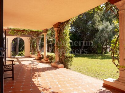 Casa Claudia - Charming Beachside Villa in Paraiso Barronal, Estepona