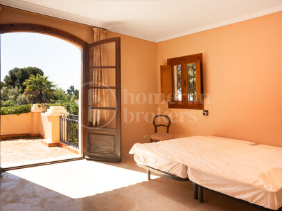 Casa Claudia - Charming Beachside Villa in Paraiso Barronal, Estepona